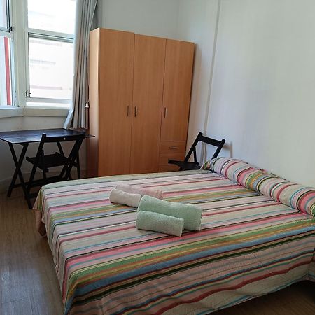 Apartamento Piso muy antiguo, alquilado a estudiantes en el curso A Coruña Exterior foto